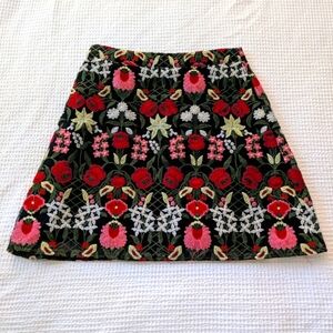 Floral Embroidered Women's Skirt Size Small Garden A-line Skirt Short